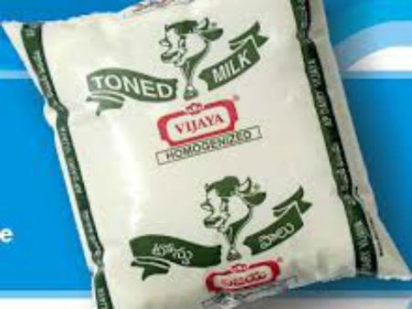 ఏపీ, తెలంగాణ మధ్య 'పాల' పోరు: 'విజయ' బ్రాండ్‌పై భిన్న ప్రకటనలు