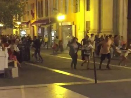 ఫ్రాన్స్ టెర్రర్ దాడి.. ప్రతీకారమే: ఈఫిల్ టవర్‌పై ఐసిస్ కామెంట్