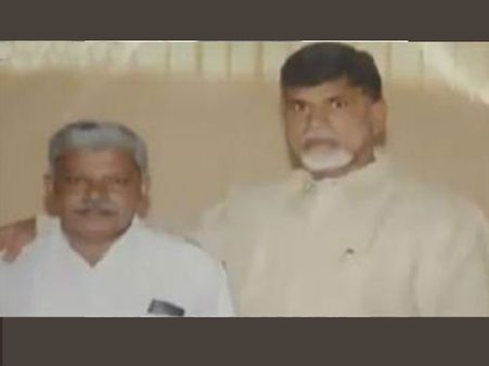 చంద్రబాబే హీరో, సీఎం అవుతారనుకోలేదు: ప్రాణమిత్రుడు చెప్పిన విశేషాలు