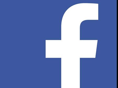 ఫేస్ బుక్ 'బ్లూ' లోనే ఎందుకుంటుందో తెలుసా?