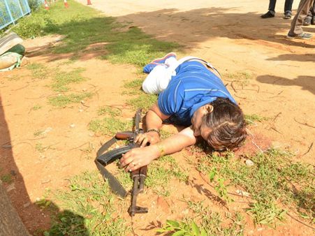 ట్విస్ట్: షాద్‌నగర్లో ఉగ్రవాదులు కాదు... నయీం హతం, ఎవరితను? (పిక్చర్స్)