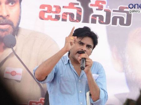 మోడీ భజన కాదు, చంద్రబాబుని ఇబ్బంది పెడతా: పంచ్ డైలాగులతో పవన్