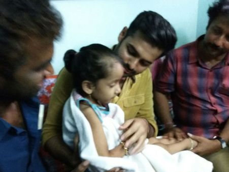 అభిమాని బాధ చూసి కంటతడి పెట్టుకున్నరామ్