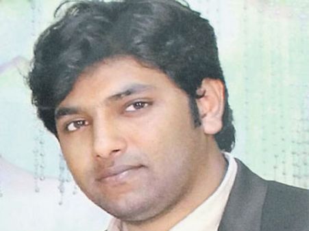 అమెరికాలో తెలుగు విద్యార్థి మృతి: హైదరాబాద్‌లోని పేరంట్స్ కన్నీరుమున్నీరు