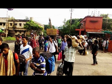 నరకం చూపిన ప్రయాణం: తిరిగొచ్చిన అండమాన్ నౌక(పిక్చర్స్)