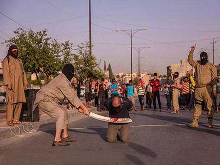 బక్రీద్ పూట గొర్రెలకు బదులు.. మనుషుల్ని బలిచ్చిన ఐసిస్