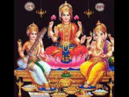 దీపావళి రోజునే లక్ష్మీ పూజ ఎందుకు?