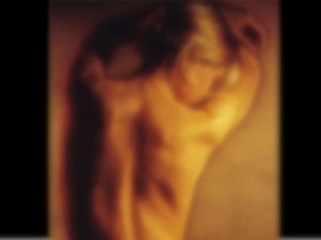 బాత్రూంలో కెమెరా పెట్టిన 'రియల్' ఏజెంట్: అమ్మాయిల నగ్న దృశ్యాల చిత్రీకరణ