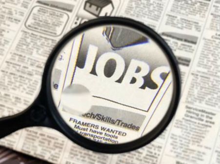 భద్రజీవుల గుండెల్లో రాయి: ఇండియాలో మాయమైపోతున్న ఉద్యోగాలు