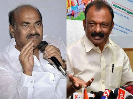 జగన్ దీక్ష దేనికోసం, బాబు తప్పేమీ లేదు: జేసీ, పదేళ్ల హోదాపై వెంకయ్యకు ప్రశ్న?