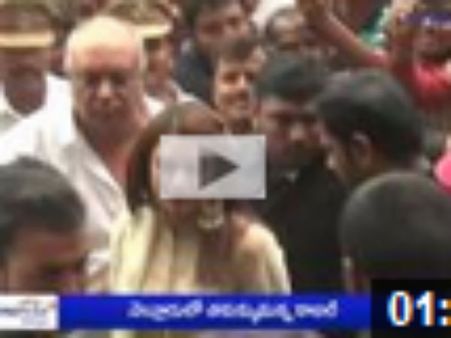 నెల్లూరులో కాజల్ సందడి: యువత కేరింత