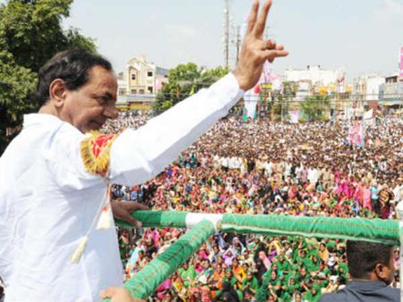 విపక్షాలకు 8 సీట్లే: కేసీఆర్ సర్వేలో టీఆర్ఎస్ వైపే ప్రజలు, ఒవైసీతో మాట్లాడతా