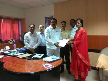 ఆ లేడీ కండక్టర్ భలే మంచిది: ప్రాణం కాపాడింది