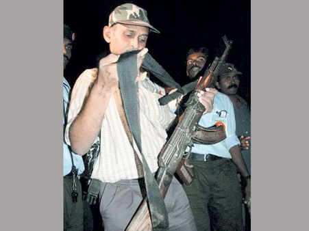 అగ్రనేతలేక్కడ: పార్టీ కాంటాక్టులోకి రాకపోవడంపై ప్రజాసంఘాల అనుమానాలు