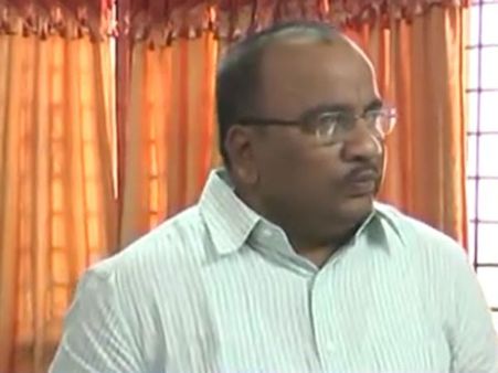 అవినీతి కొండ ఈ ఆర్టీవో: డైరీతో దొరికిన కోట్ల ఆస్తులు ఇవే(పిక్చర్స్)