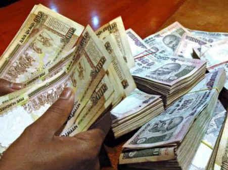 రూ.10నాణేం చెల్లదంటూ ఒడిశాలో వదంతులు..