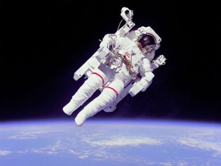 అంతరిక్షం నుంచి అమెరికా ఎన్నికలకు ఓటు వేశారు