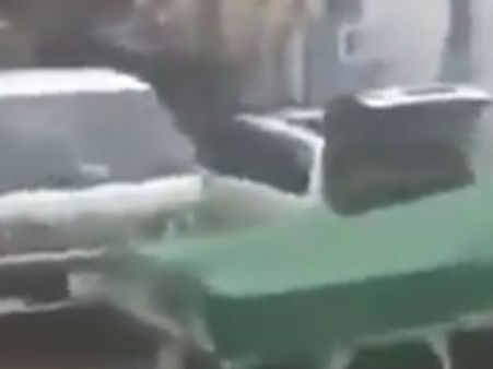 జపాన్‌లో భూకంపం ఇలా: సునామీ హెచ్చరికలు(వీడియో)