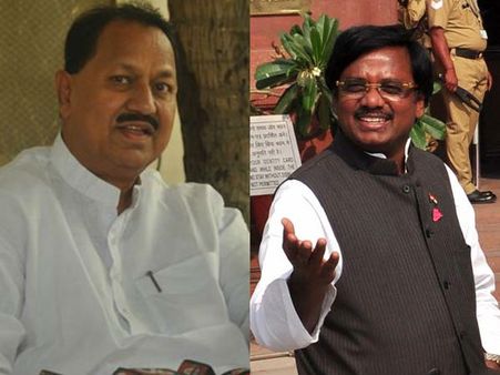 డిఎస్ స్థానంలో సలహాదారుగా వివేక్, కొత్త సీఎస్‌గా ప్రదీప్ చంద్ర