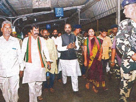 భారత్ బంద్ ప్రజావ్యతిరేకం: కేంద్రమంత్రి హన్సరాజ్‌, ఇబ్బందేనని సురవరం