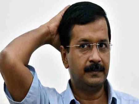 కేజ్రీవాల్ ‘పెద్ద’ తప్పులు: విమర్శలు, తలలు పట్టుకుంటున్నారు!