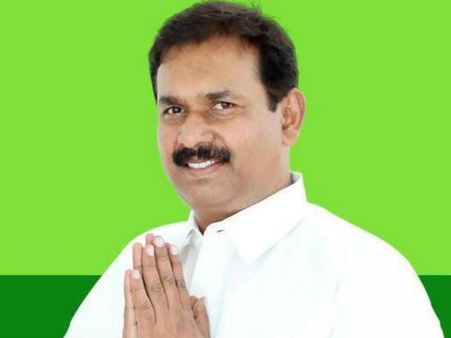 టీడీపీ ఎమ్మెల్సీ కారు బీభత్సం: మృతి, ఒకరు కోమా