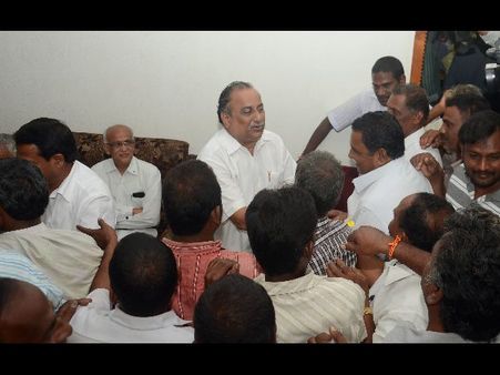 లొంగుబాటా? అరెస్టా? : ఆర్పీఎఫ్ పోలీసుల అదుపులో ముద్రగడ!