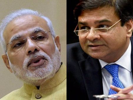 మోడీకి షాక్: 'రూ.2000 నోటుపై ఉర్జీత్ సంతకం ఎలా, నోట్ల రద్దు వెనుక పెద్ద స్కాం'