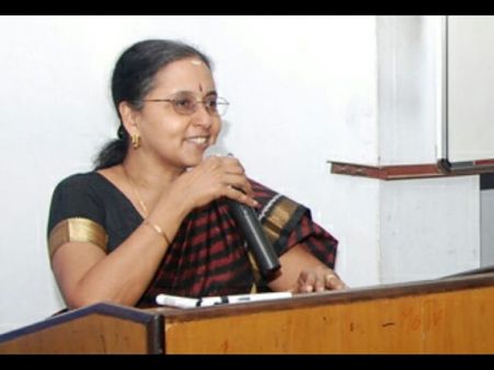 తమిళనాడు రాష్ట్ర సిఎస్ గా గిరిజ వైద్యనాథన్ నియమిస్తూ ప్రభుత్వ నిర్ణయం