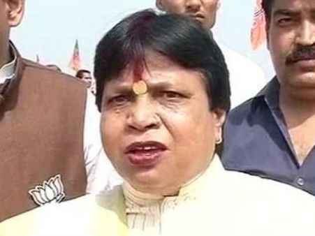 వాజ్‌పేయీ ఇకలేరంటూ వివాదస్పద వ్యాఖ్యలు చేసిన మేయర్..