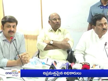 వార్ధా ప్రభావంపై చినరాజప్ప సమీక్ష