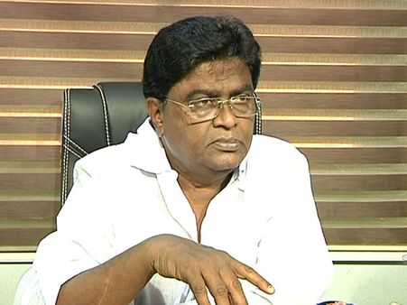 ‘బీకాంలో మ్యాథ్స్, ఫిజిక్స్’పై ఇంత రాద్దాంతమా?: జలీల్ ఖాన్ స్పందన