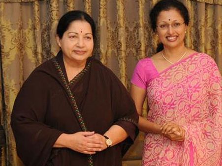 జయ మృతి: గౌతమి ద్వారా కుట్ర?, ఎదురుదాడి