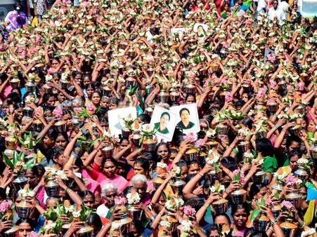 ఏమైనా జరగొచ్చు: హై అలర్ట్, అమ్మకు ఏమీ కాదు ?