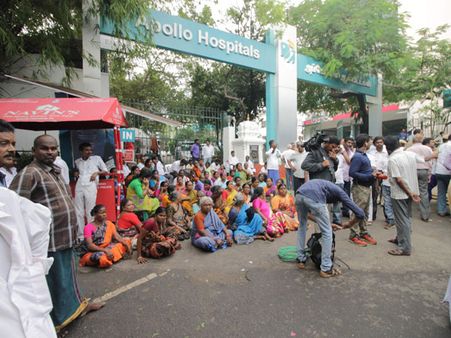 జయలలిత.. ఫిఫ్టీ.. ఫిఫ్టీ ఛాన్స్..: కొనసాగుతోన్న తీవ్ర ఉత్కంఠ