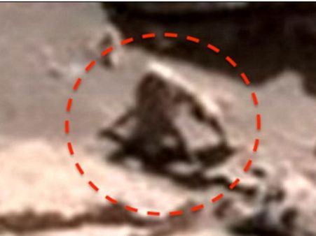 ఏంటా ఆకారం?.. ఆ ఫోటోల్లో కనిపిస్తున్నవి ఏలియన్సా?..