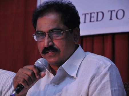 ఎర్ర పార్టీలను ఏకం చేసి కేసీఆర్‌కు చుక్కలు చూపిస్తాం: తమ్మినేని వీరభద్రం