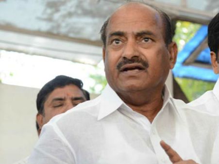 ఇక్కడికి రా! చూసుకుందాం: జేసీపై నిప్పులు చెరిగిన జగన్ పార్టీ నేతలు