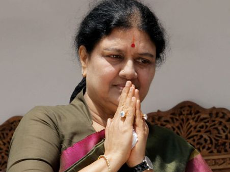 నెచ్చెలి శశికళ బహిష్కరణ ! అన్నాడీఎంకే లీడర్స్