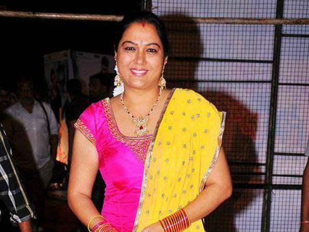 చంద్రబాబు విఫలమయ్యారు, నేను కూడా సిద్ధం: సినీ నటి హేమ