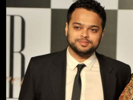 వివాదాస్పదం: ‘ముస్లింలను కండోమ్స్‌లా వాడుకుంటున్నారు’