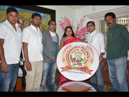 టాక్ లోగోని ఆవిష్కరించిన ఎంపీ కవిత..