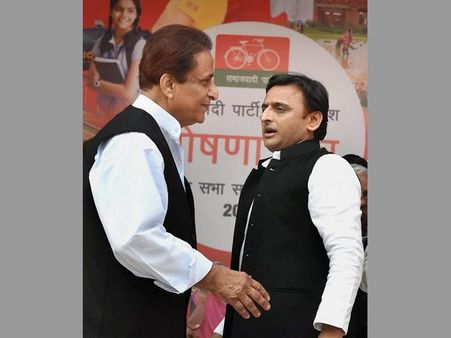 పొత్తు కారణాలు ఇవీ..: మోడీ చీపురు ఇచ్చారని ఎద్దేవా