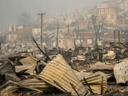 అతిపెద్ద కార్చిచ్చు దెబ్బకు.. పట్టణాలకు పట్టణాలు ఠా