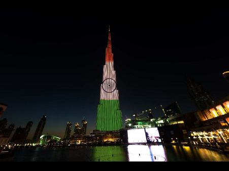 బూర్జ్ ఖలిఫాపై మన జెండా మెరిసింది: రిపబ్లిక్ డే వేడుకలకు అతిథిగా యువరాజు