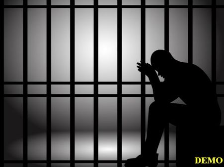 జైలులో ఖైధీల మద్య గ్యాంగ్ వార్, పది మంది మృతి