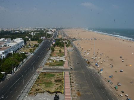 మెరీనా బీచ్‌కు పెనుముప్పు: ముంచుకొచ్చిన 'చమురు' ప్రమాదం