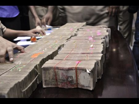 బెడ్రూంలో వెబ్‌సైట్ డిజైన్, రూ.42 కోట్ల ఆఫర్ తిరస్కరించిన బాలుడు