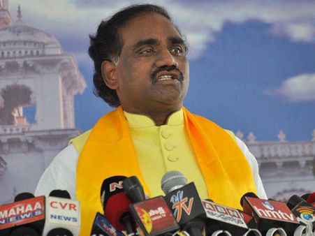 ‘రోజా ఆడదేనా?: జగన్, బొత్స చీడపురుగులు’