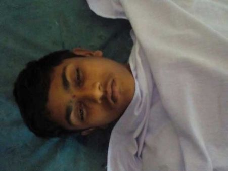 నిండు ప్రాణాన్ని బలిగొన్న 'డస్టర్'.. అక్కడికక్కడే కుప్పకూలి..